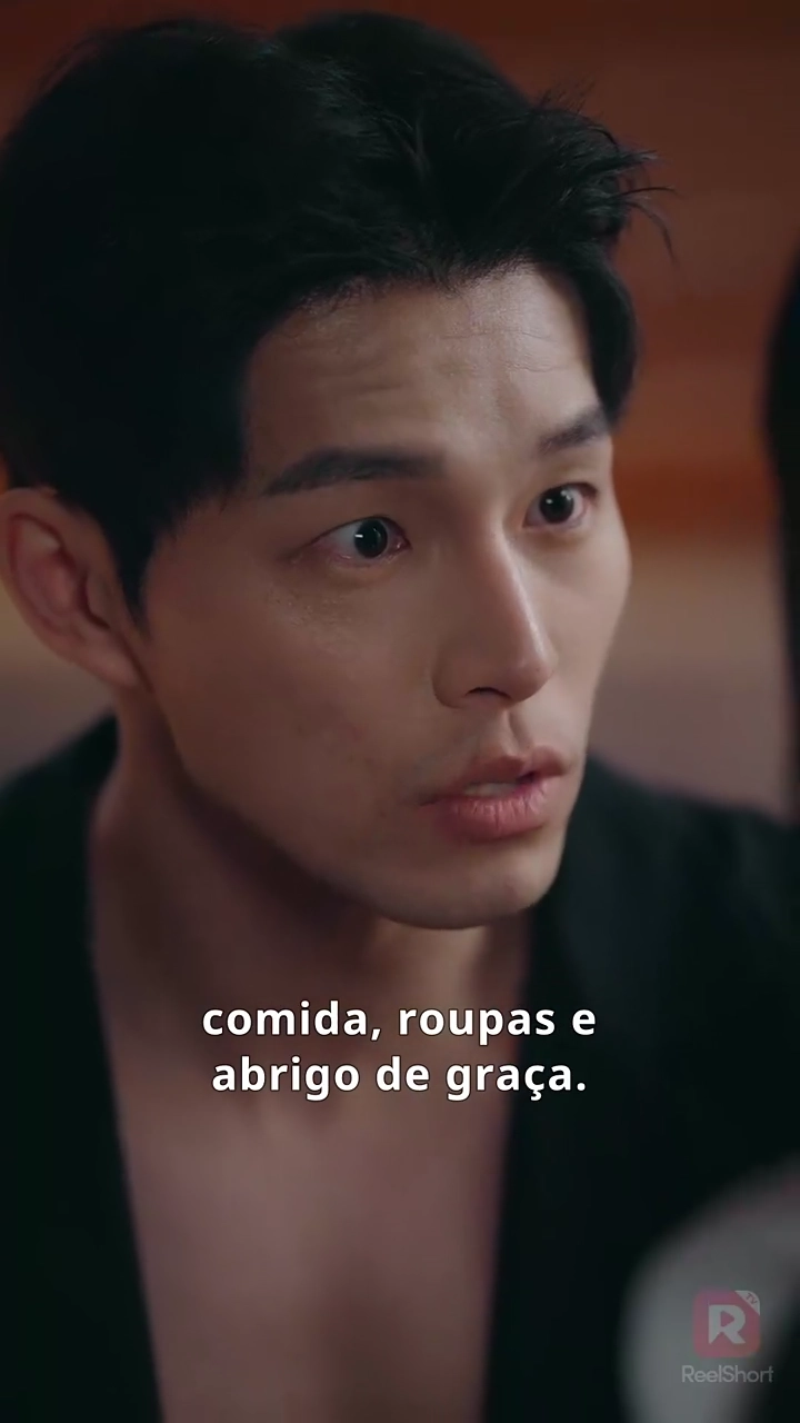 Parceira predestinada da Raposa de Nove CaudasFoto