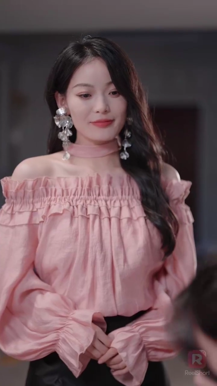 ก่อนรุ่งอรุณรูปภาพ