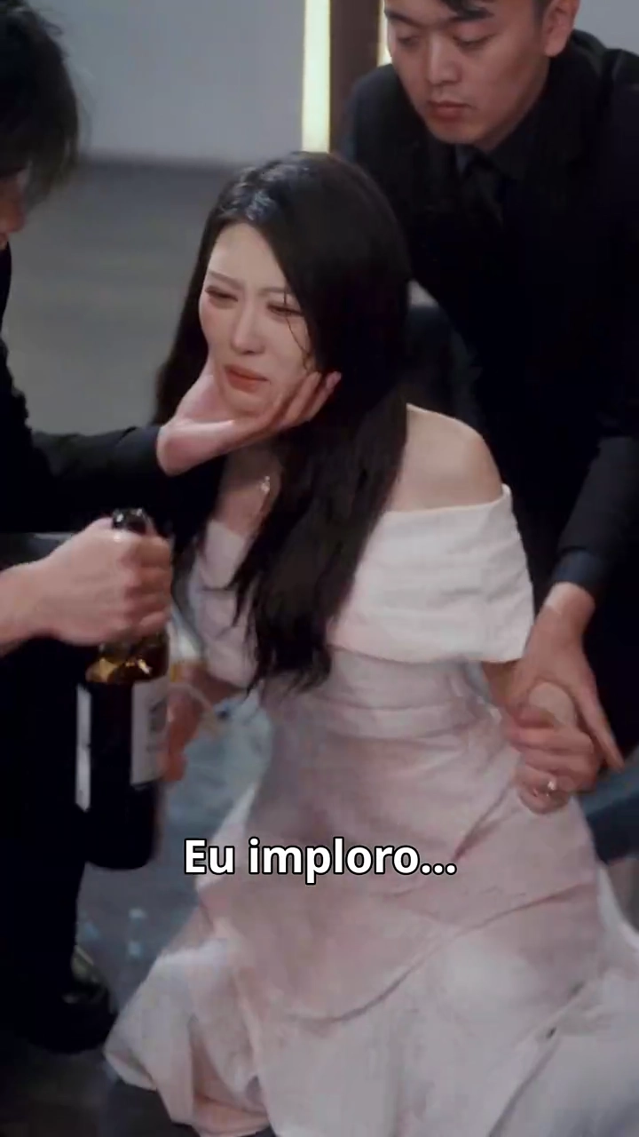 [Versão Dublada] O Juramento que Nos CondenouFoto