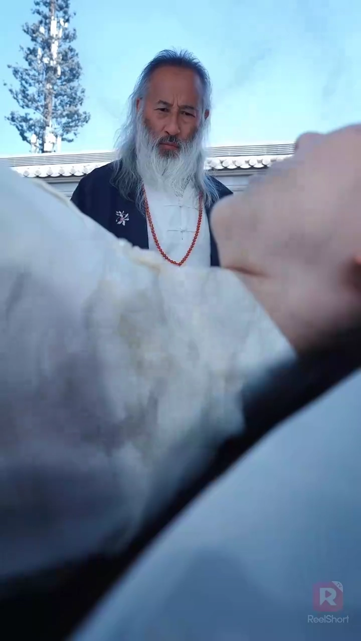 Eu sou o Rei do Dragão e Sábio da MedicinaFoto