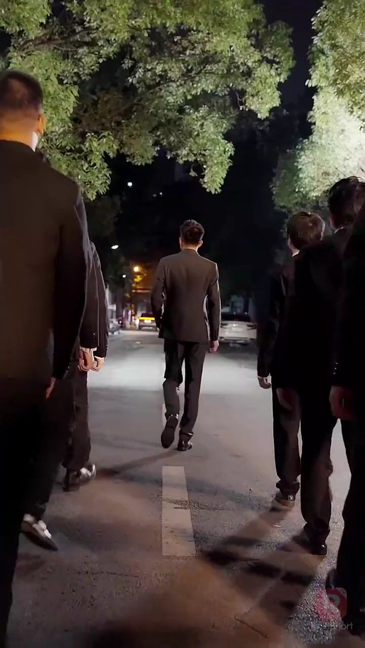 [dublado] Casando com o Herdeiro e Seu BebêFoto