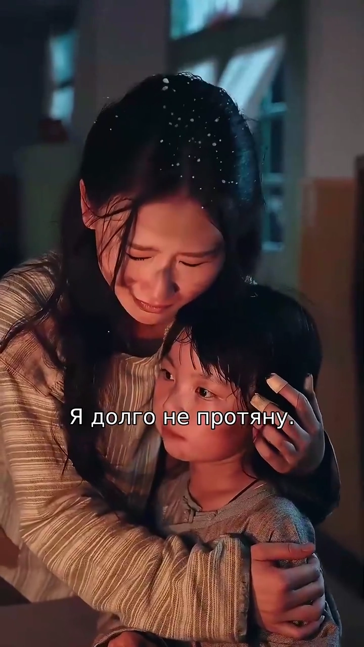 Очаровательный малыш возродился, чтобы помочь маме покорить 90-ефото