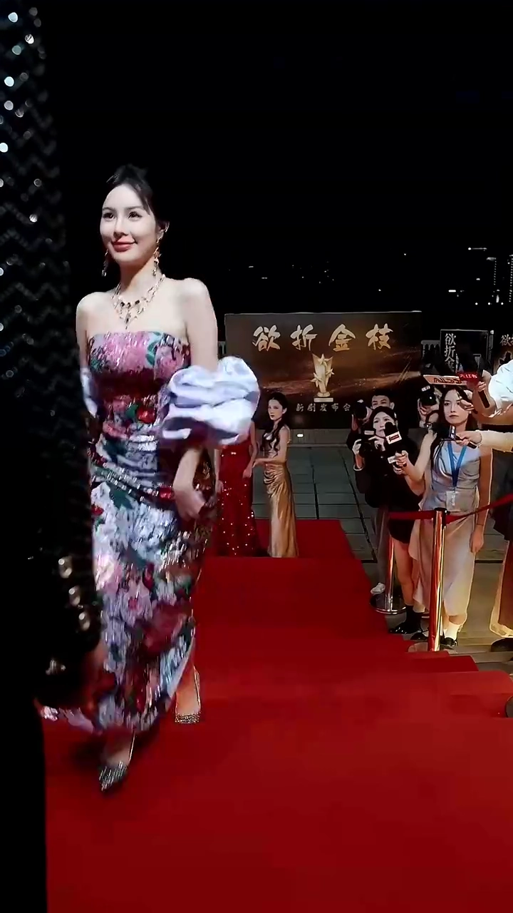 ใจเขาหวั่นไหวรูปภาพ