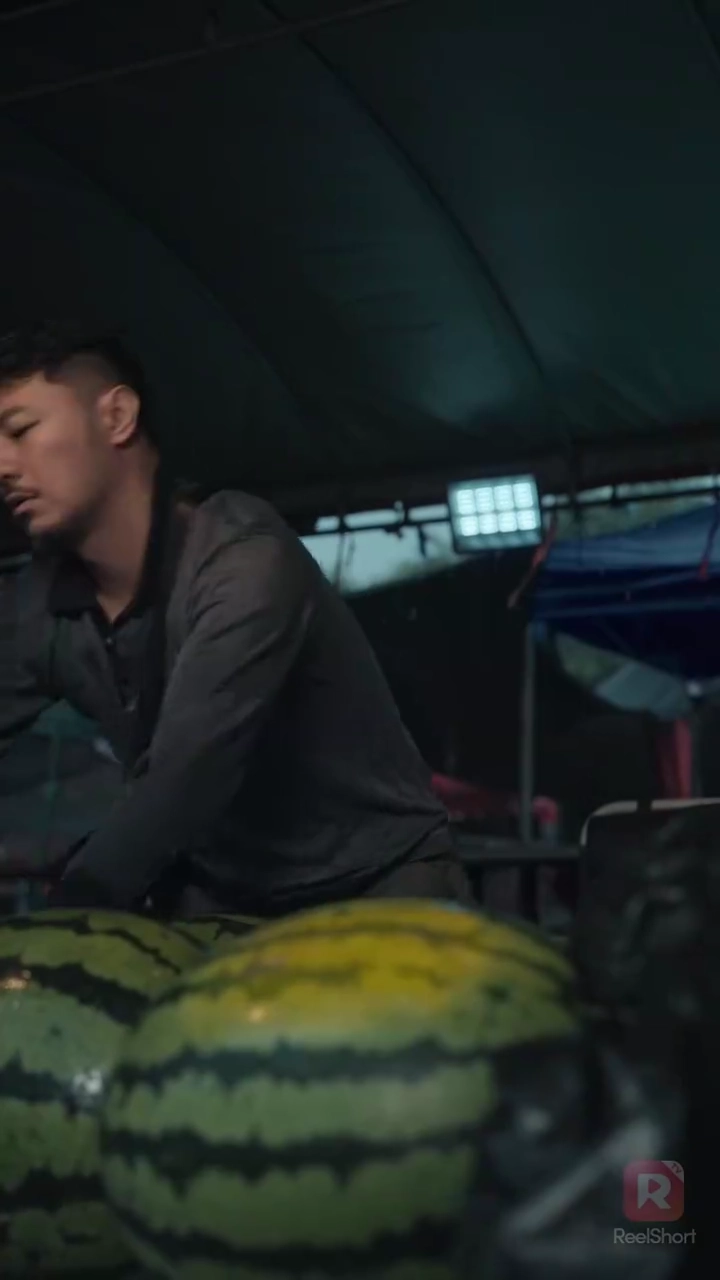 พ่อค้าผลไม้คือ เจ้าของใหญ่รูปภาพ