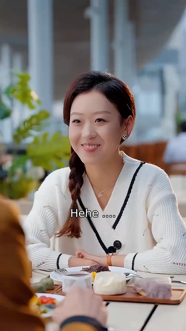 Di Bawah Topeng Istri yang Tak Diinginkanfoto