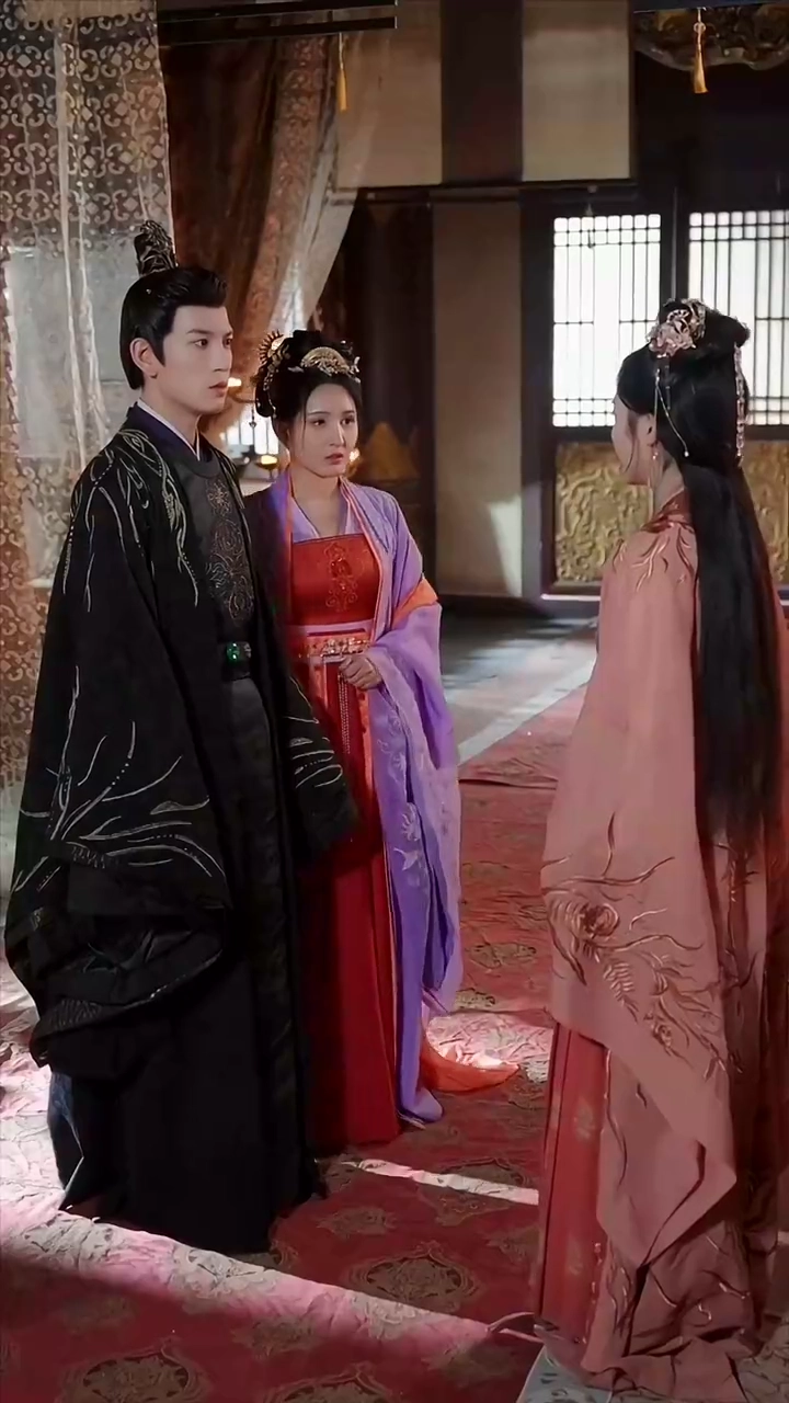 Sumpah Kaisar Yang Terkhianatifoto