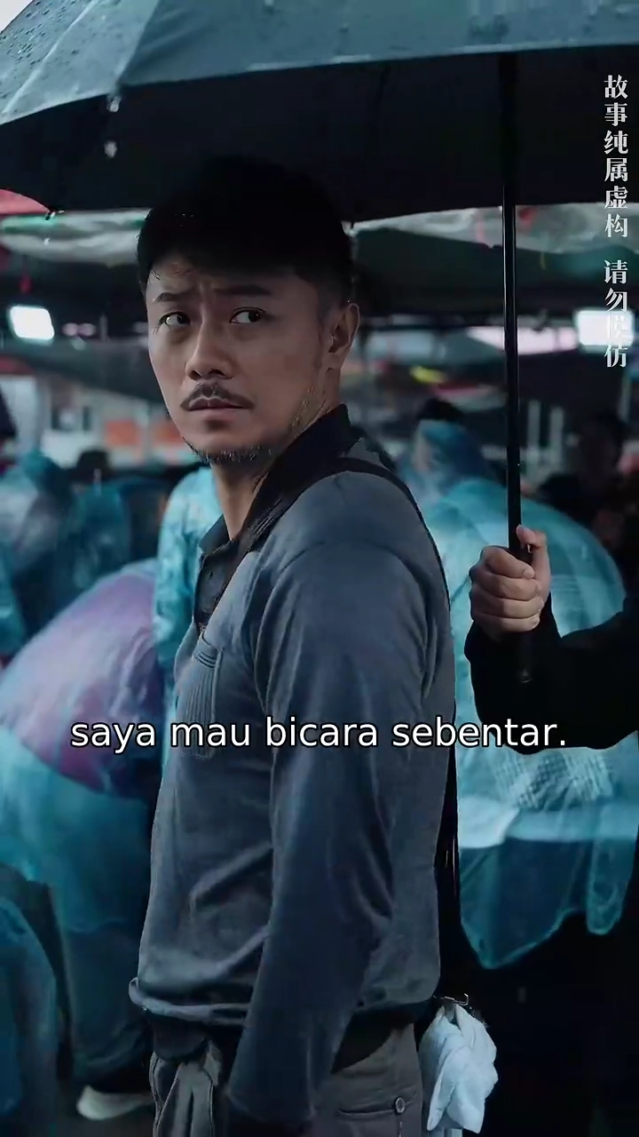 Sang Bos di Warung Kaki Limafoto