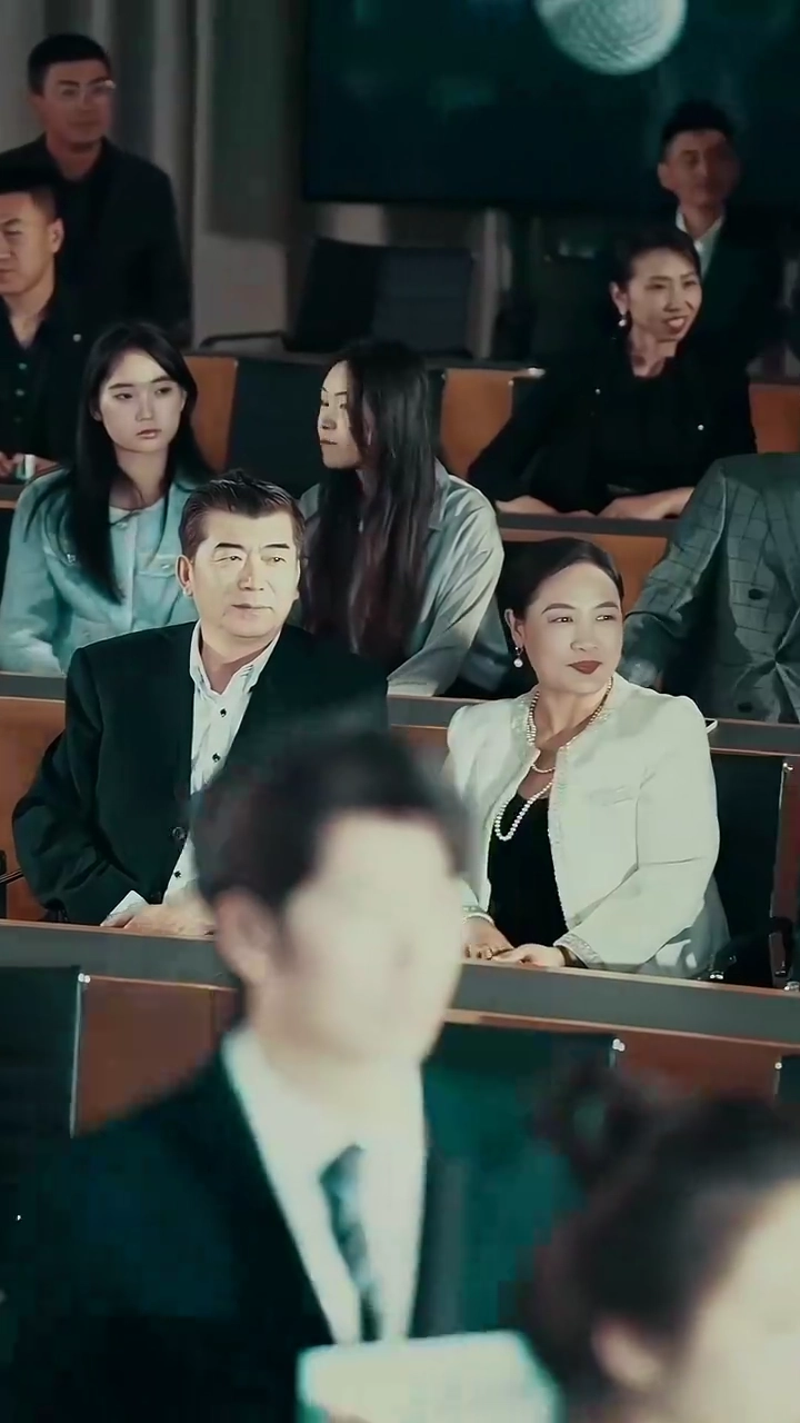 Takdir Jadi Bodyguard Sang CEOfoto