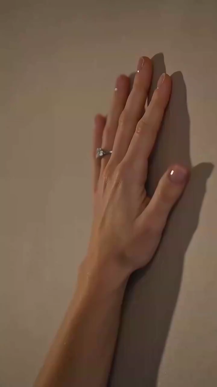 Rayuan Maut untuk Kakak Iparkufoto