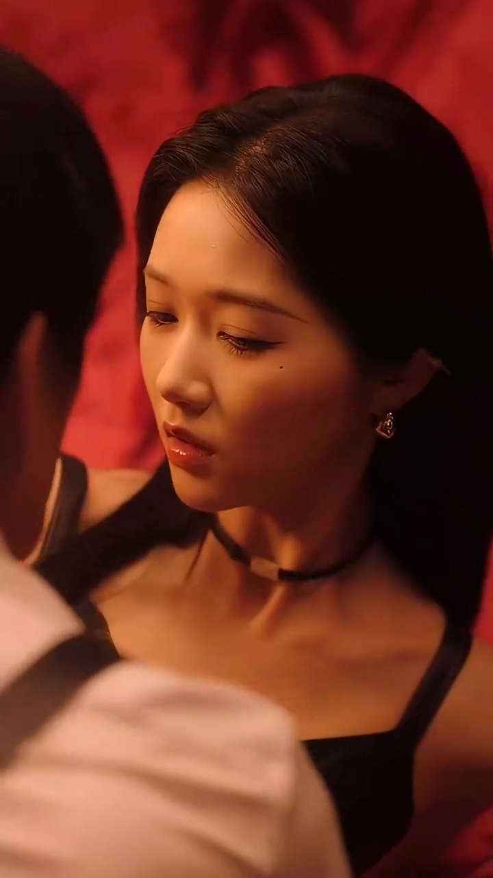 Cinta yang Tundukfoto