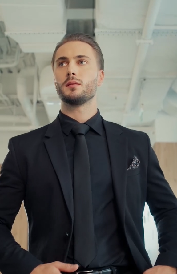 I Became My CEO's Darkest Secret cast