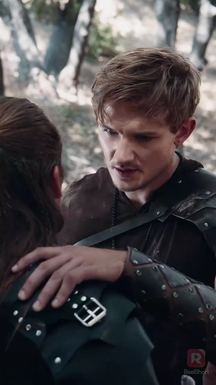 Takdirku Terikat Musuh Serigalafoto