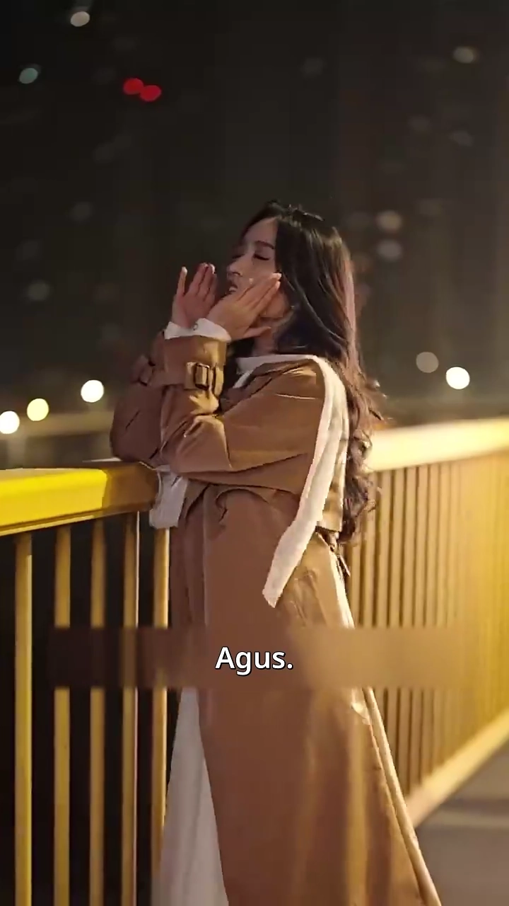 Manjakan Aku, Tuan Nikifoto