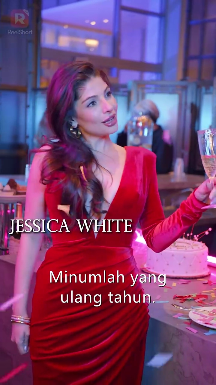 Hati-hati! Bayi Lucu di Depan!foto