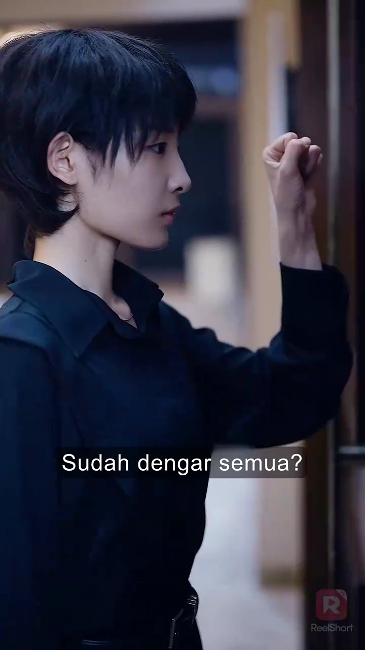 Sayang, Kau Bukan Istri Penggantifoto