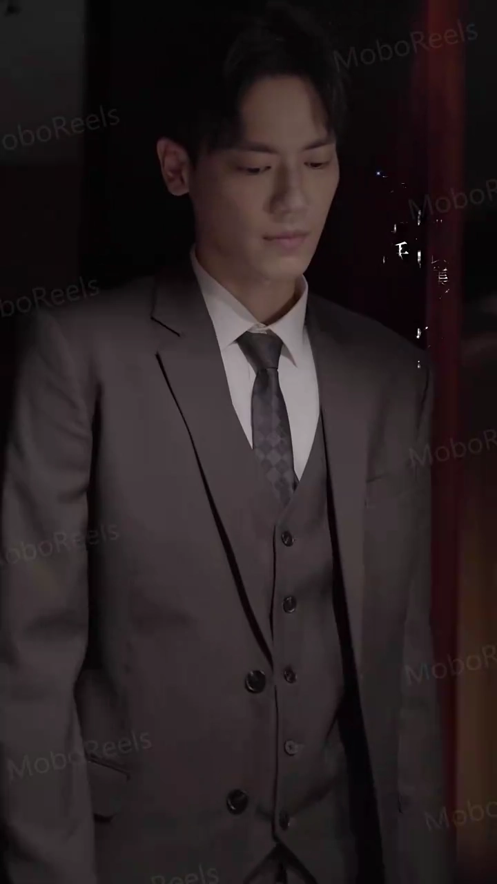 My Thousand-year-old Darling WifePhoto