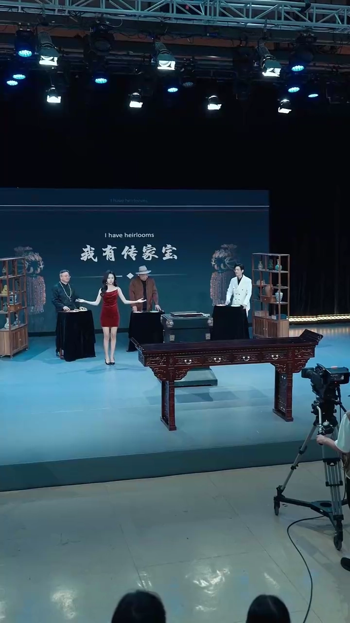 [Versi suara dubbing] Harga dari Pengabdian Butafoto