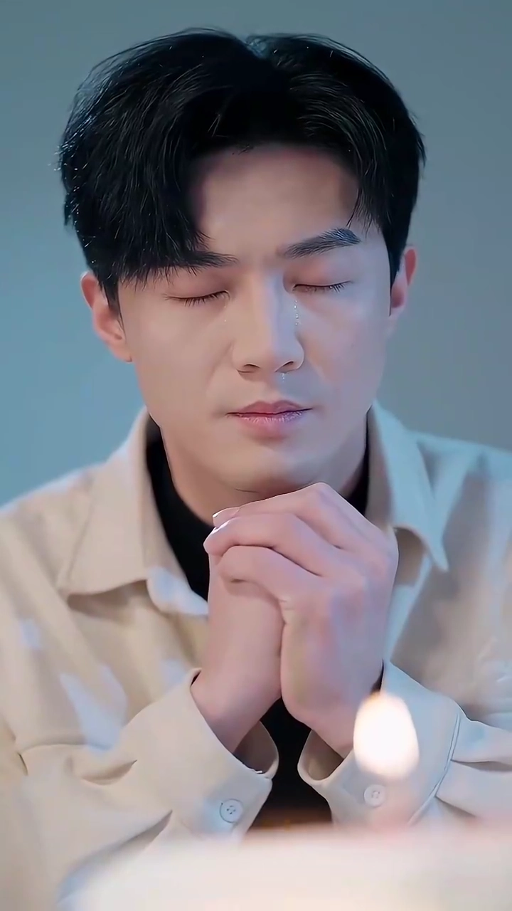 Goodbye, My First LovePhoto