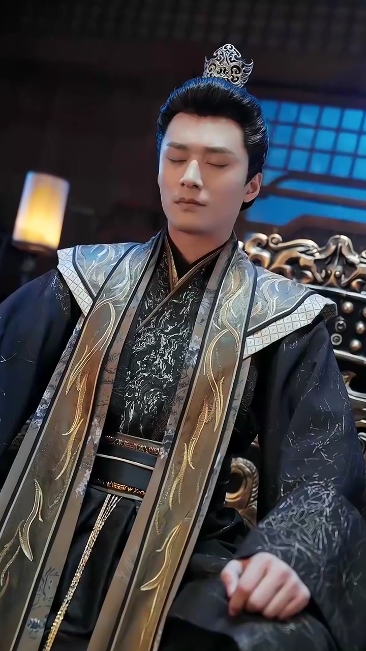 The Prince And His Destined LovePhoto