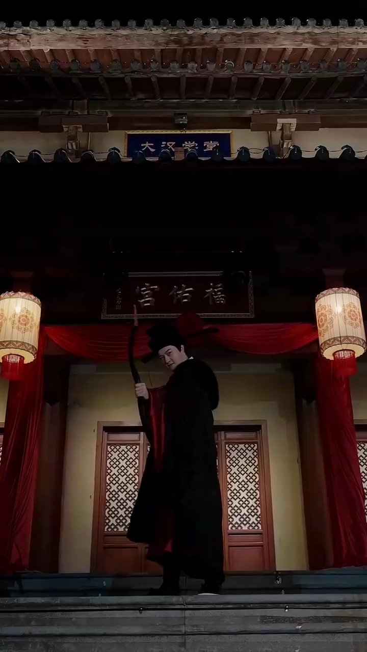 The General's Guide To Taming A HusbandPhoto