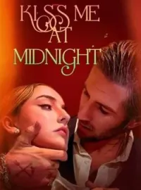 Couverture du roman Kiss Me at Midnight