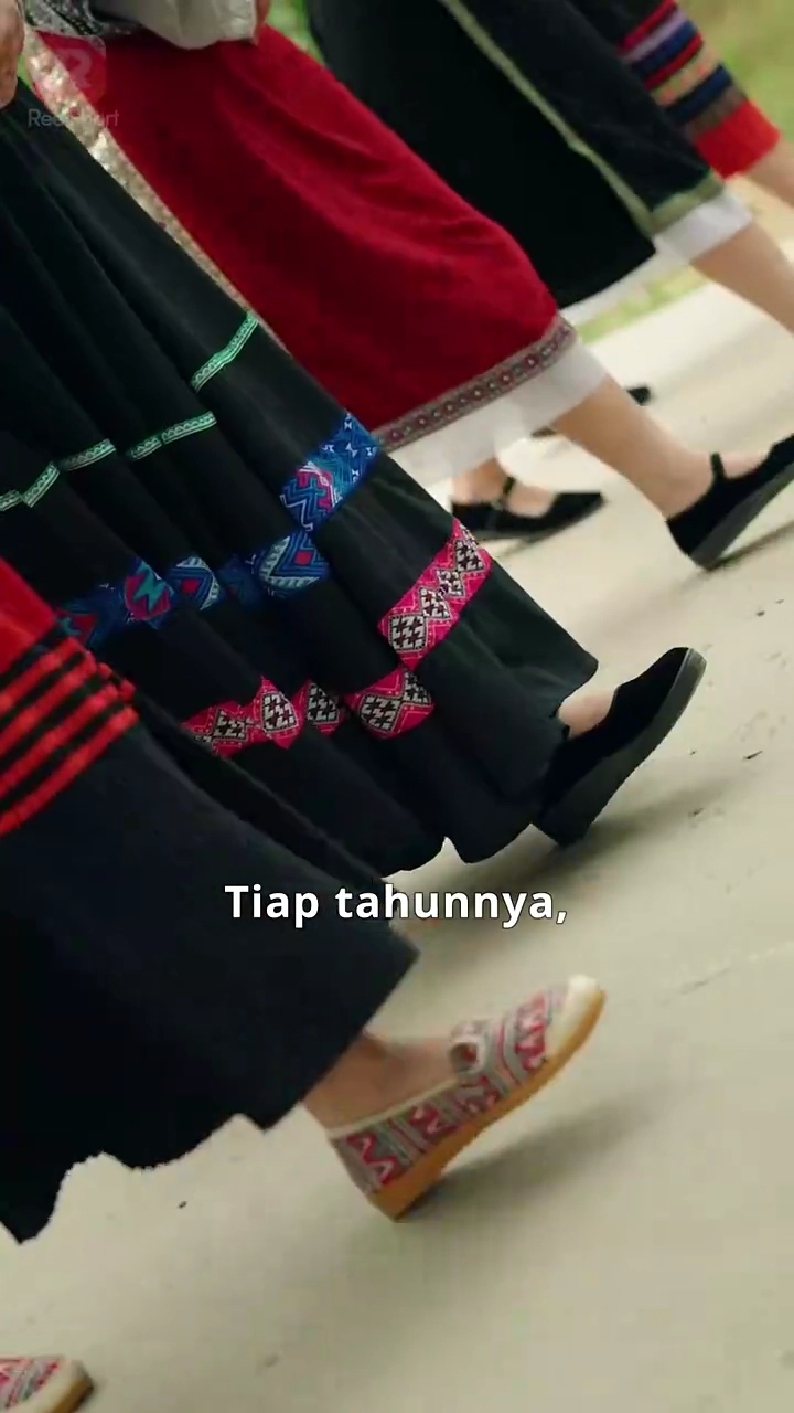 [Versi Dub] Pernikahan Sang Dewa adalah Tipuan!foto