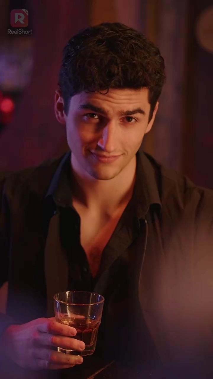 Perselingkuhan Bosfoto