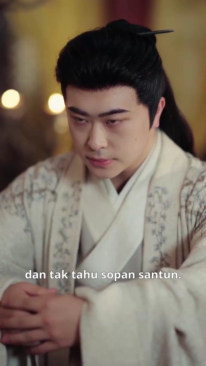 [Versi suara dubbing]  Pertarungan Mahkotafoto