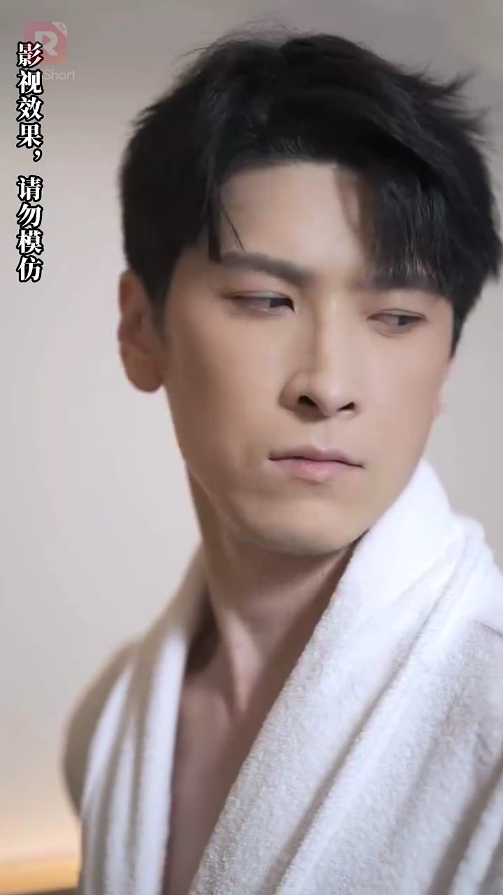 CEO, Istrimu yang Sedang Hamil Melarikan Diri!foto