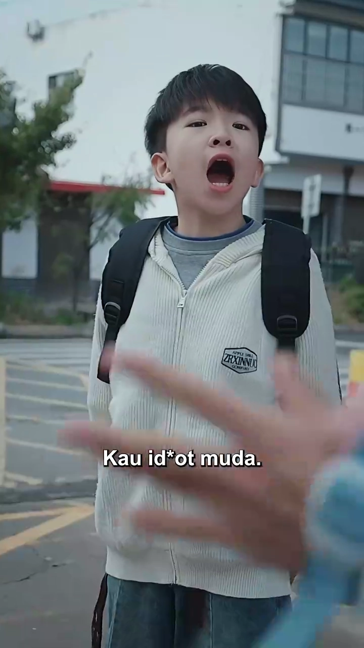 Ibu Bodohku Adalah Seorang Pahlawan Wanitafoto