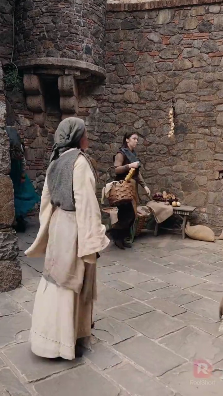 Aku Kembali dari Perang sebagai Adipatifoto