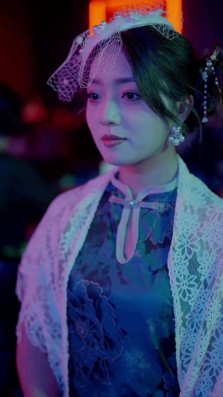 [Versi suara dubbing] Ibu Tiri Ratu Sayafoto