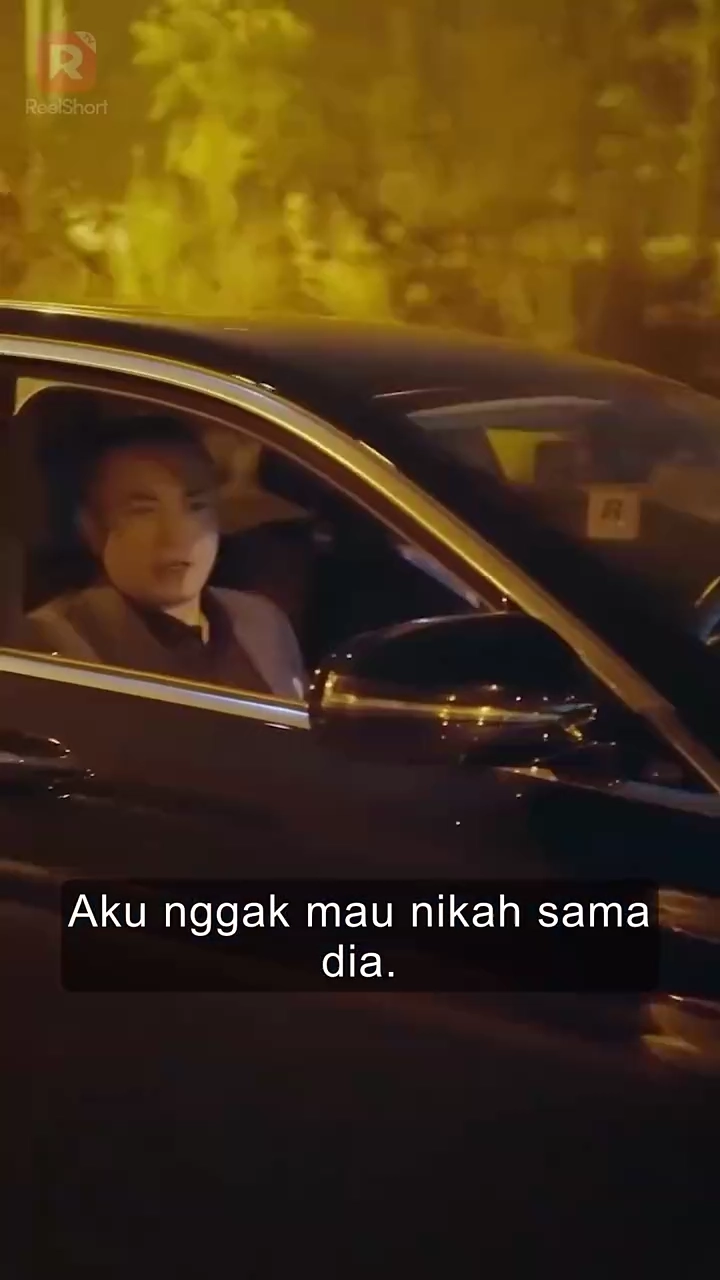 Kisah Cinta Berputar Kitafoto