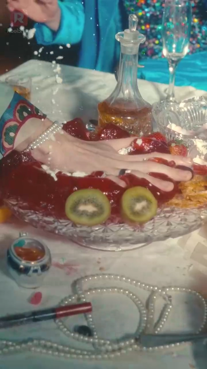 Kakak Tiriku adalah Mantanku?!foto