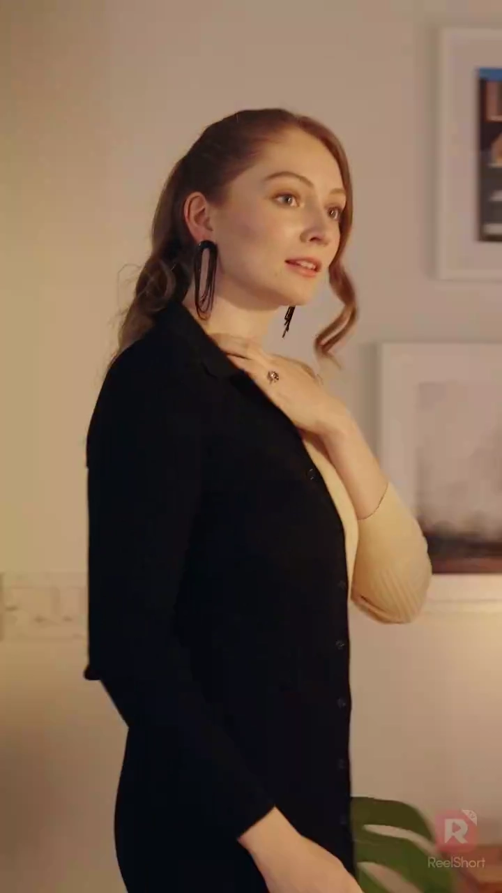 [Versi Dub] Kehidupan Ganda Seorang Pewaris Miliarderfoto