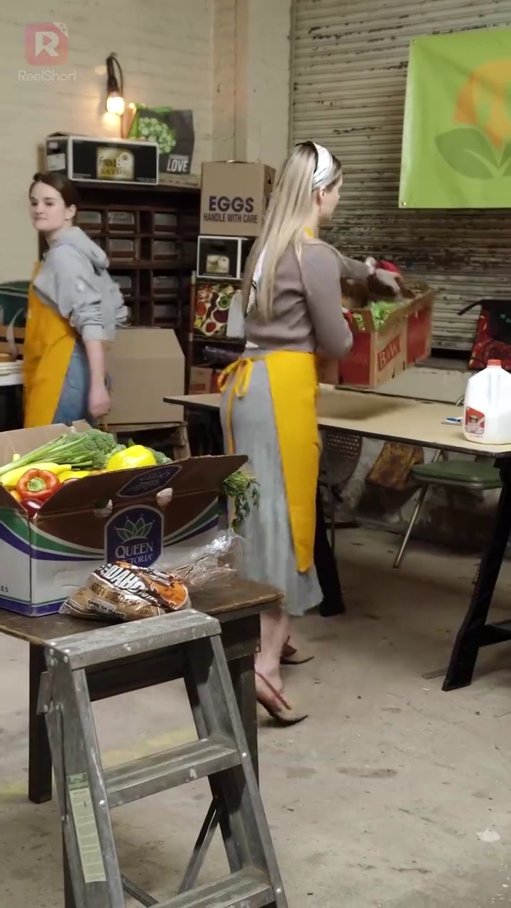 Dia Nyesel, Aku Bersinar!foto