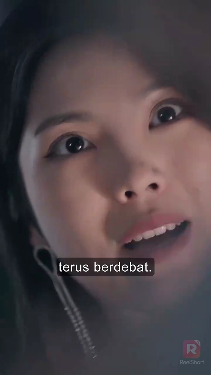 Aku Dimanjakan Paman Mantan Pacarkufoto