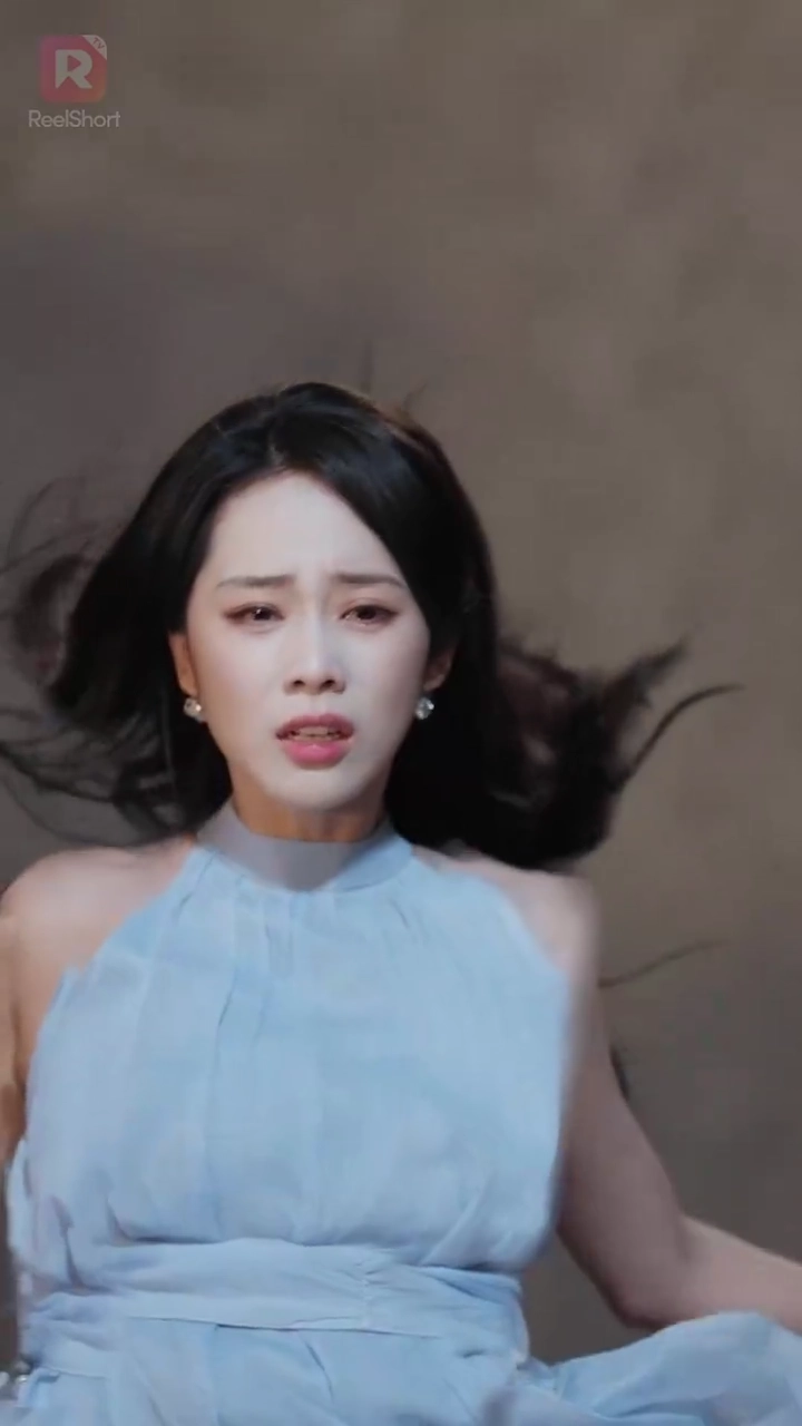 お嬢様が戻ったら、幼馴染3人は大慌て写真