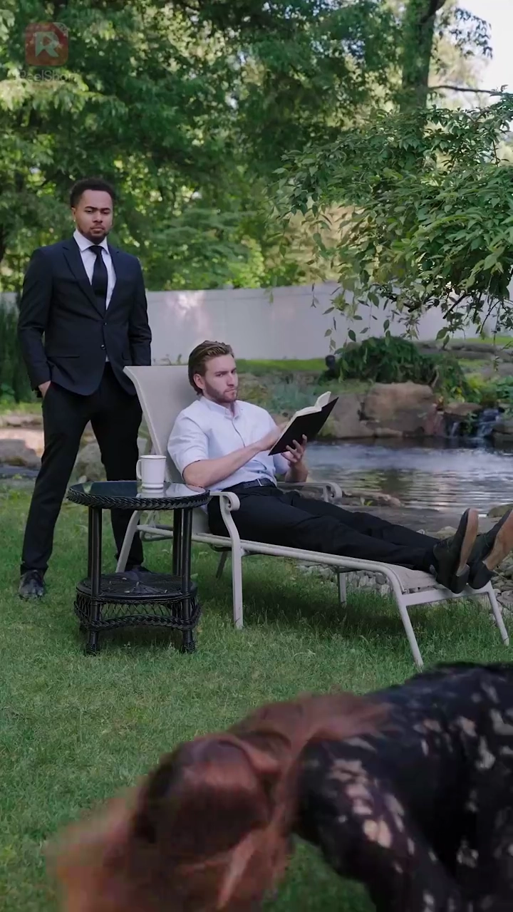 Наследница наносит ответный ударфото