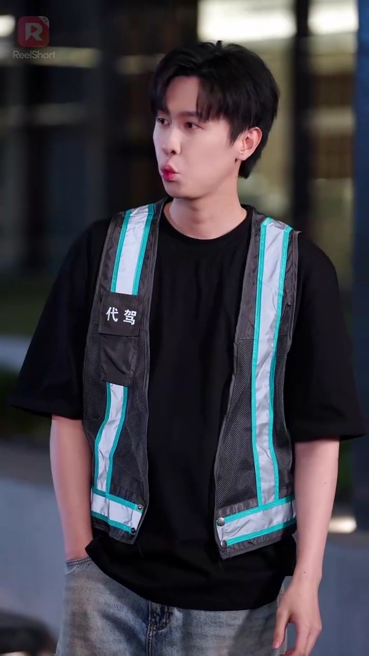 裏切りと愛の間で、 誰も私を止められない写真