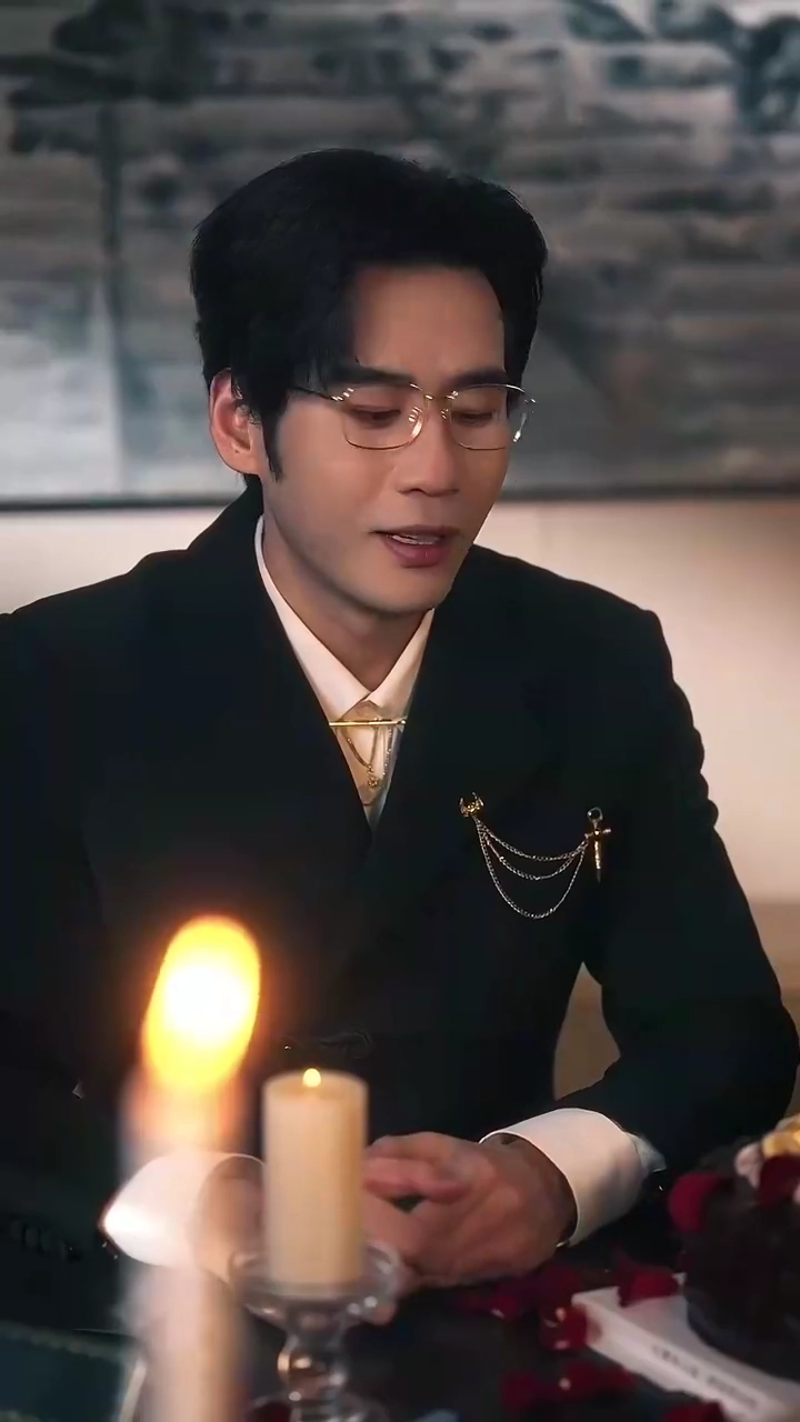 ดอกไม้ร่วงแล้วบานอีกครั้งรูปภาพ