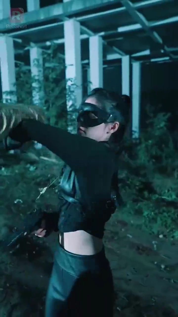 万能令嬢、世界を揺るがす写真