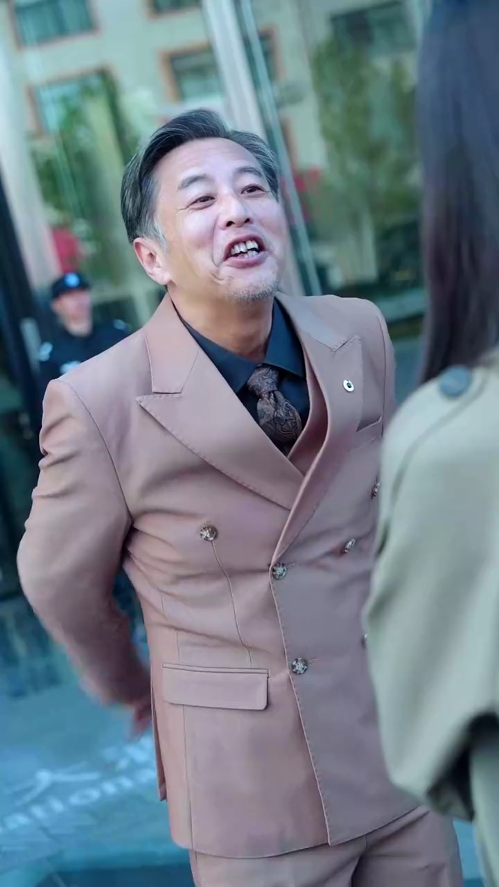 影の後継者、隠された反撃写真