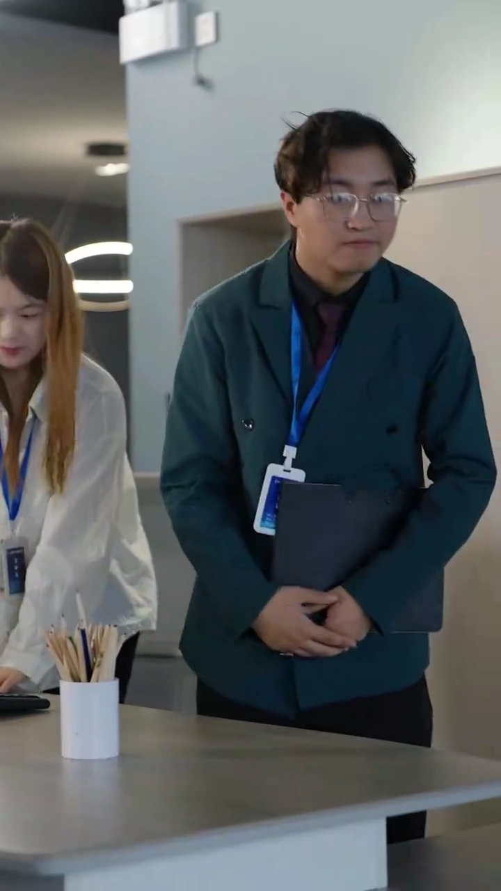 [吹替版] 本当の嬢様の逆襲写真