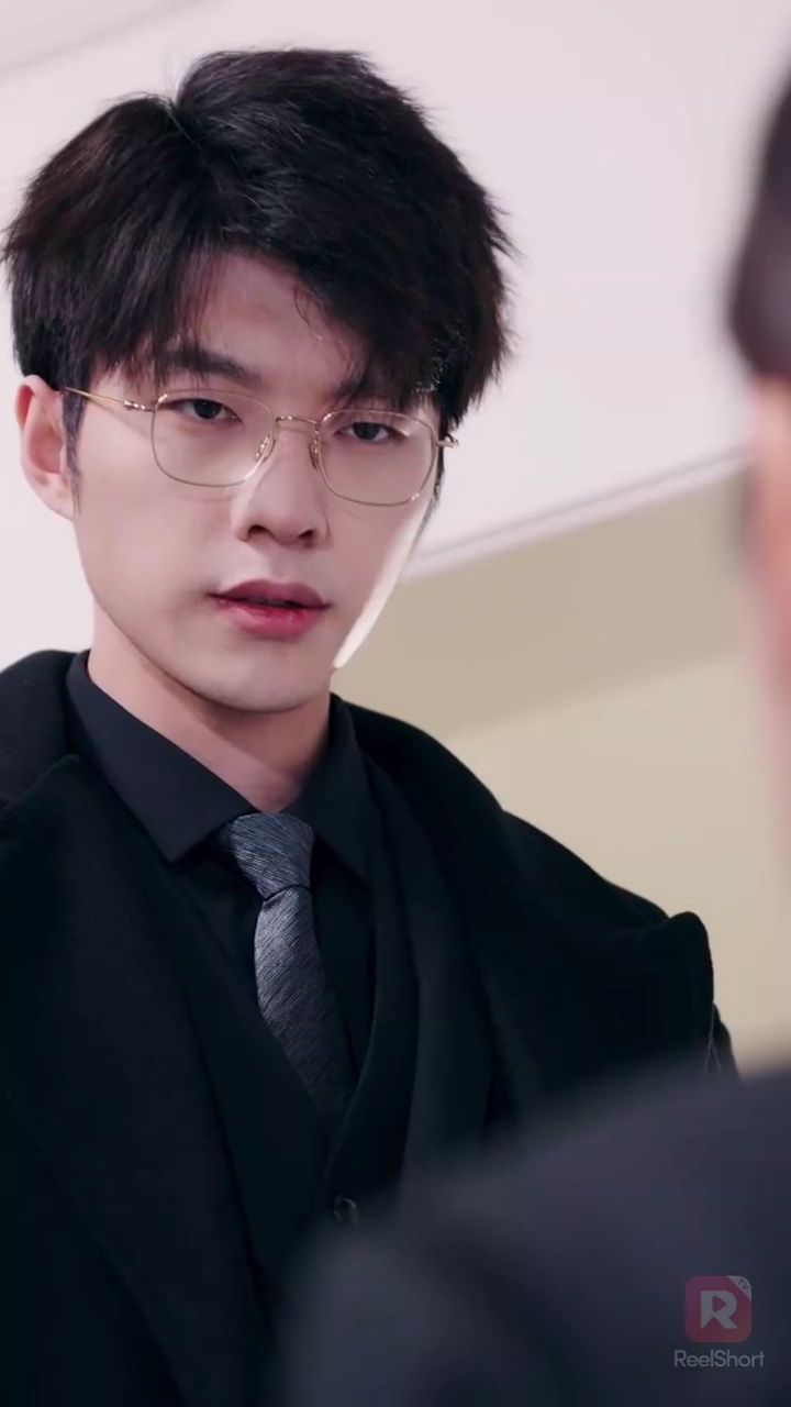 総裁と子を捨てた彼女写真