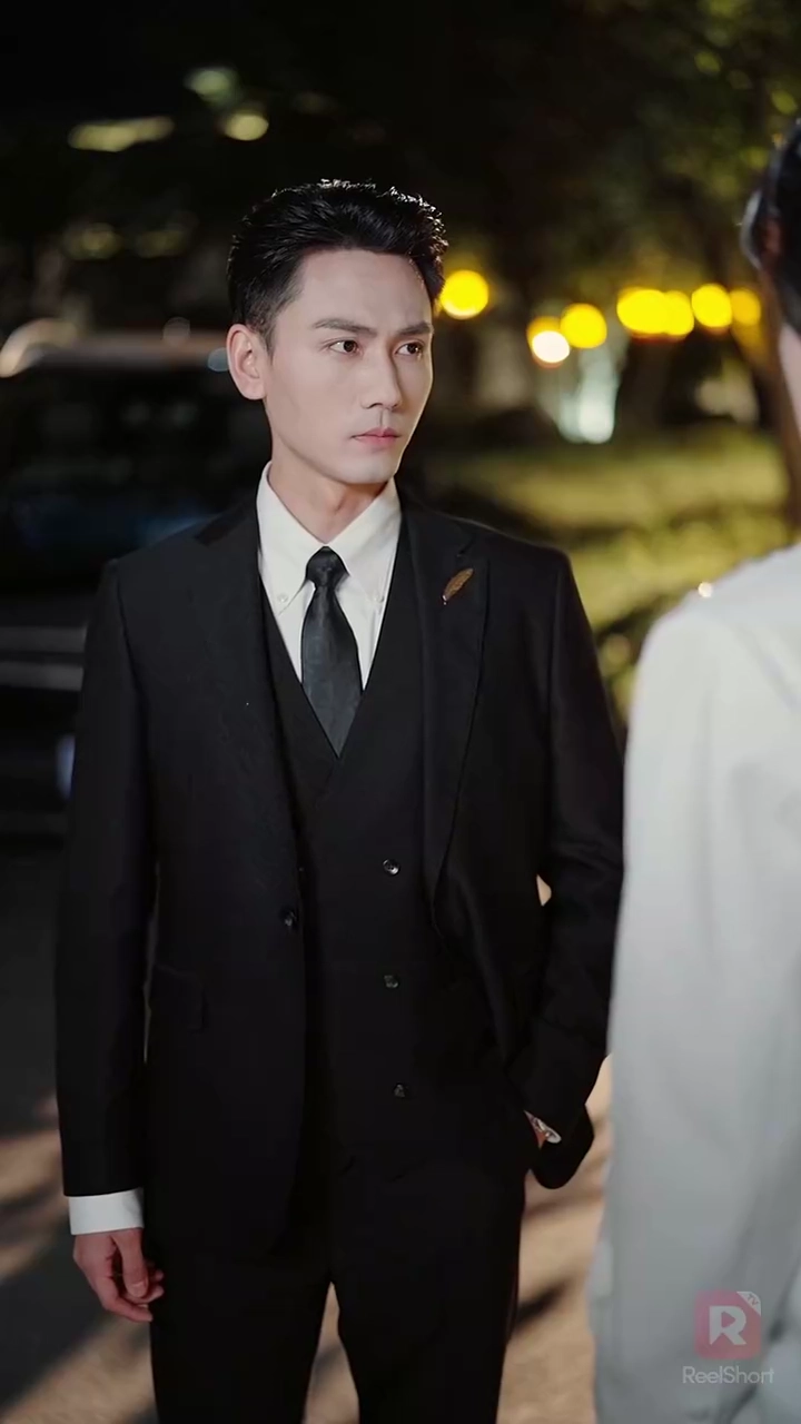 間違えた結婚相手は、 運命の人だと写真