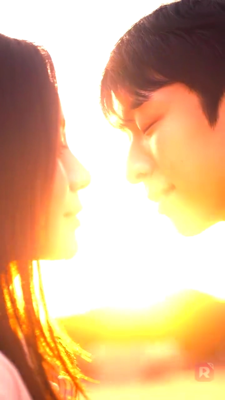 触れ合う運命〜初恋の息子と禁断の恋〜写真