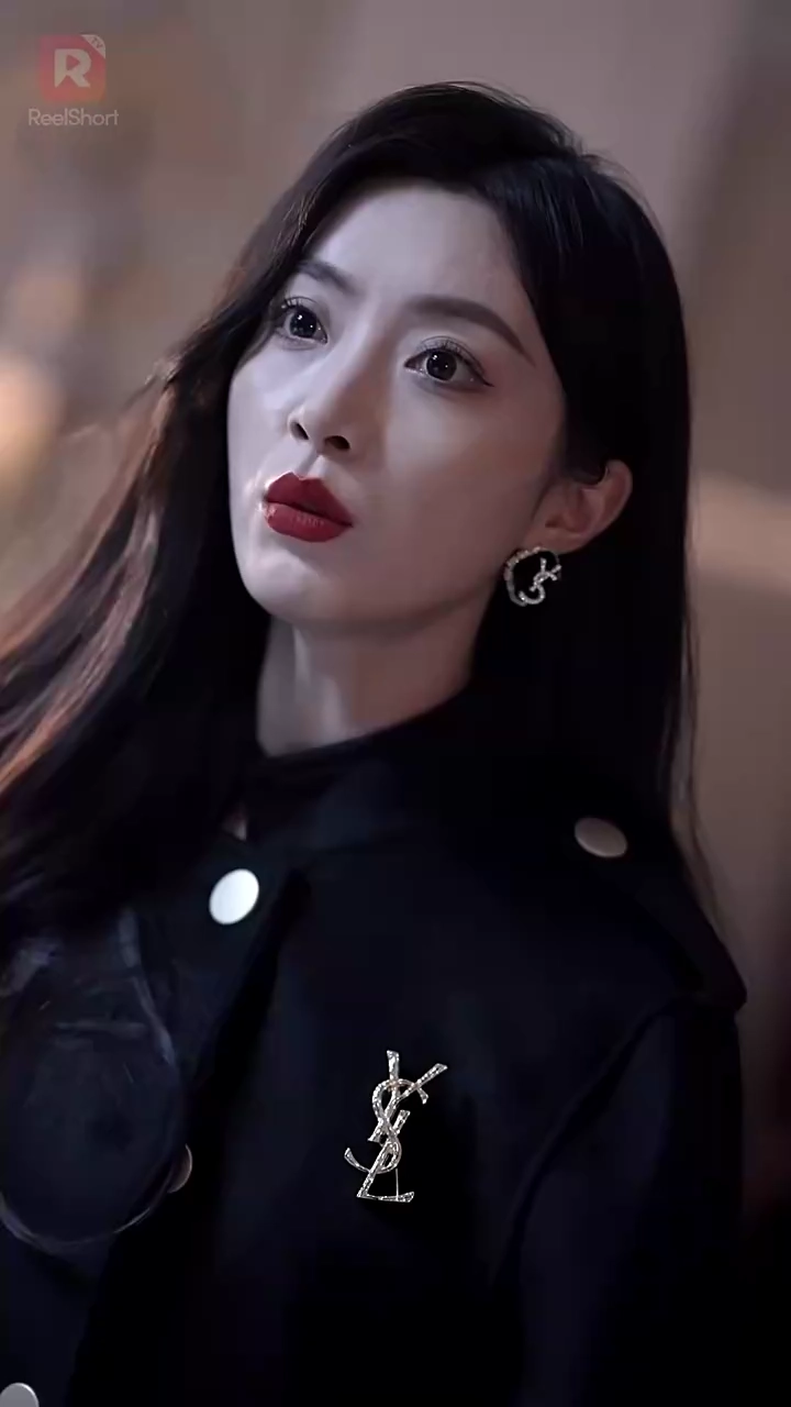 Irmã Eu Preparei Um Namorado Bilionário Para Você.Foto