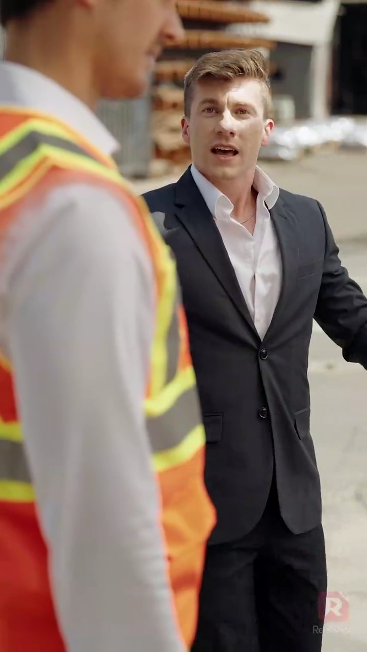 Resistir ao Sr. Lloyd: Romance Idade-gapFoto