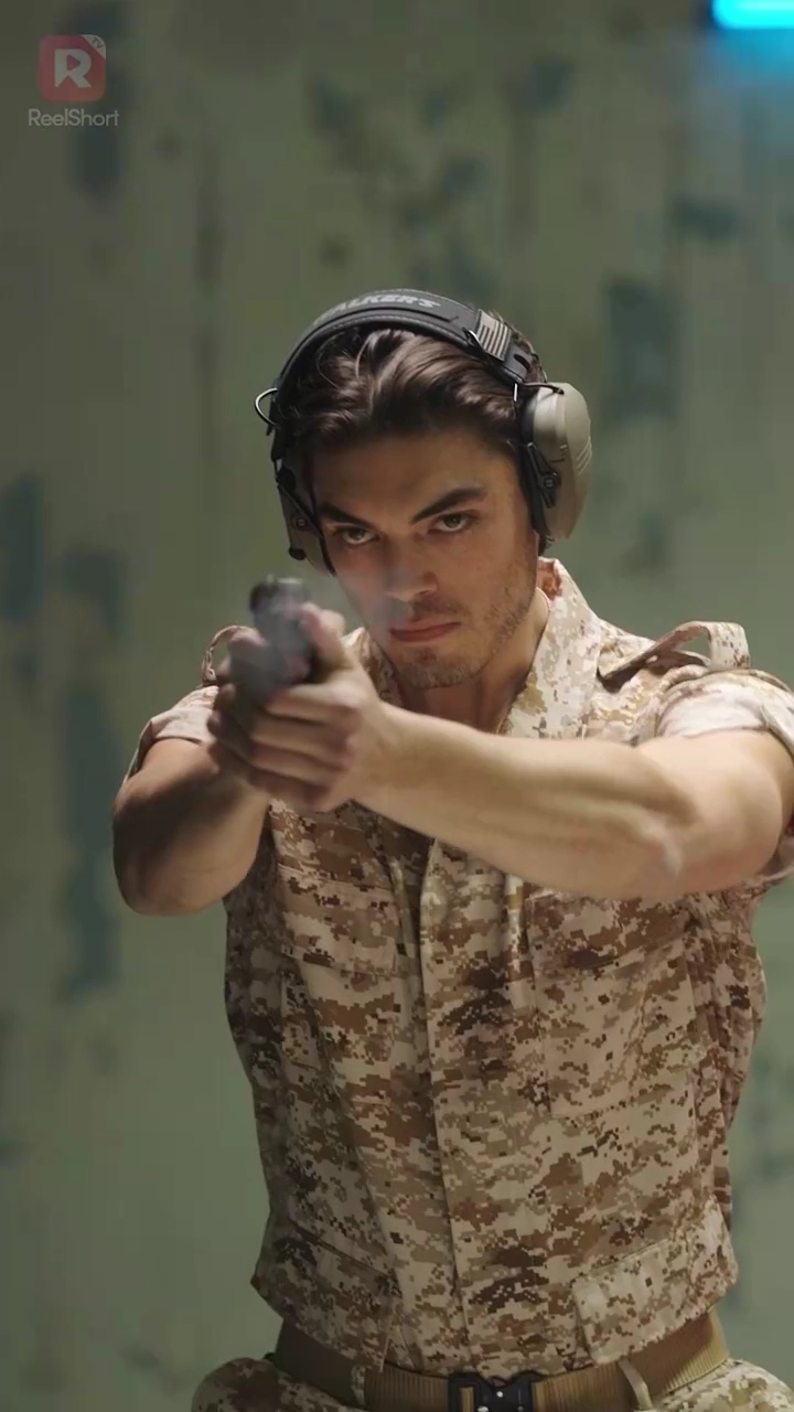 As Regras da Proteção: O Guarda-Costas que OdeioFoto